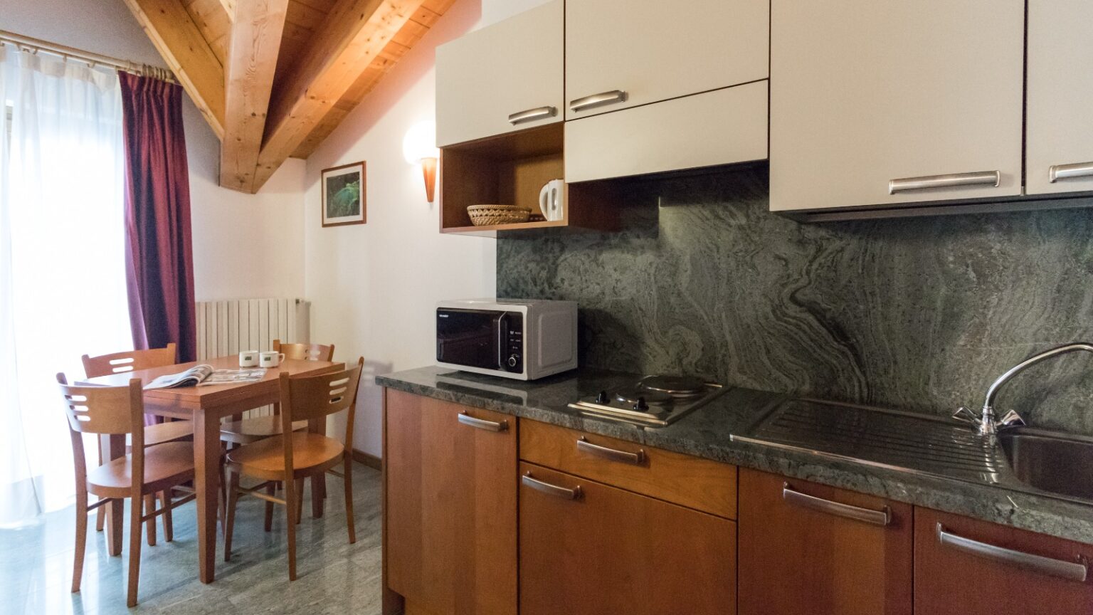 bilocale deluxe in Valmalenco - soggiorno con cucina
