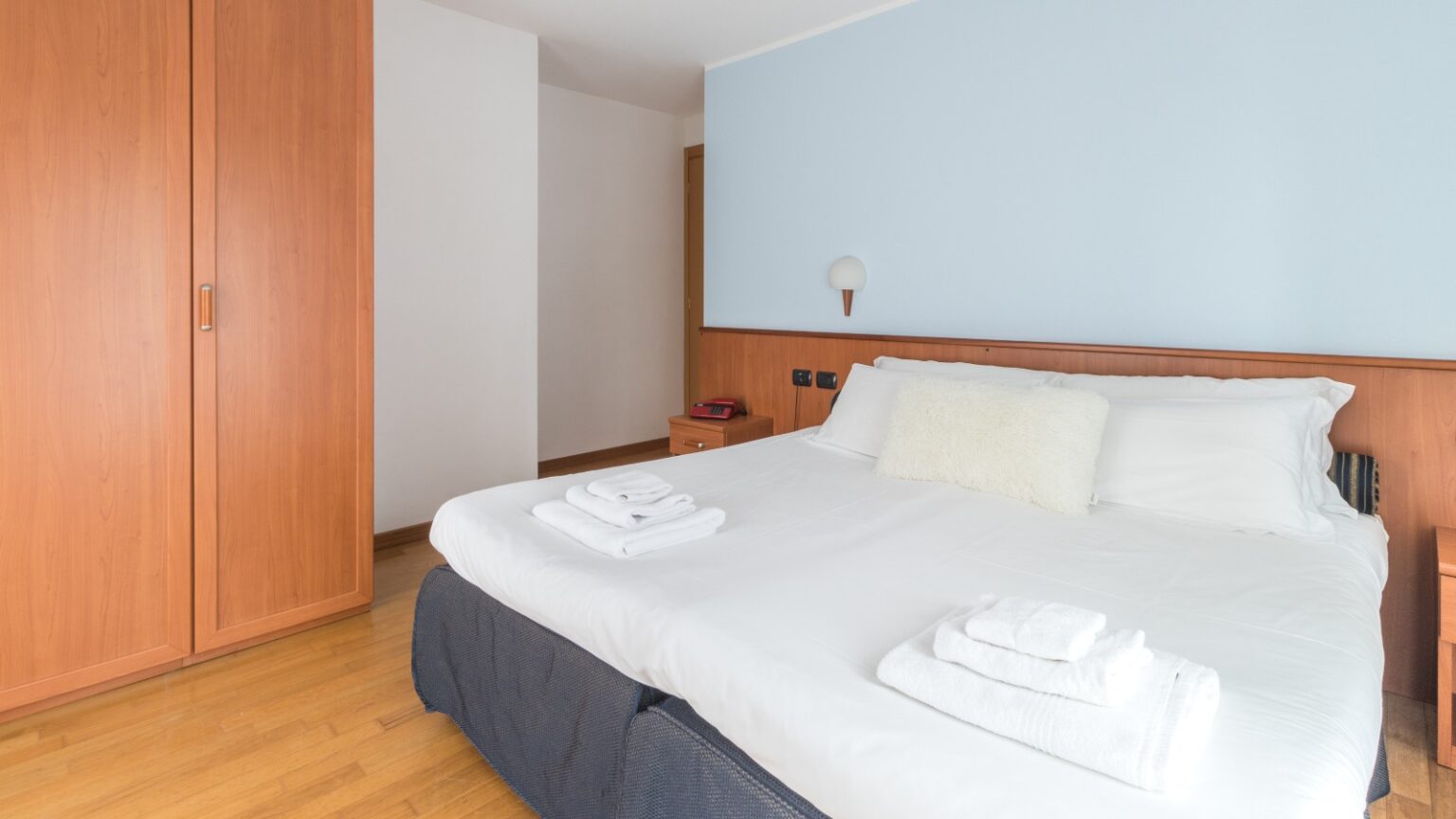 appartamento trilocale con letto matrimoniale in Valmalenco