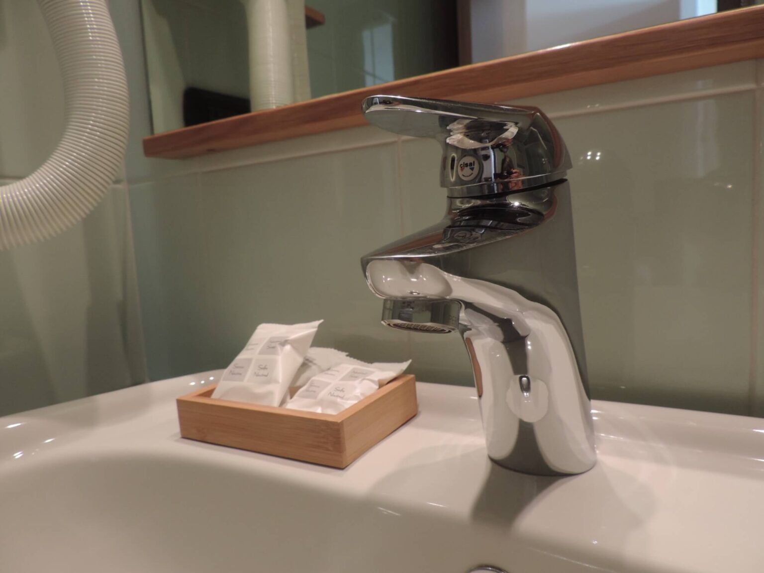 dettaglio lavandino in monolocale in Valmalenco