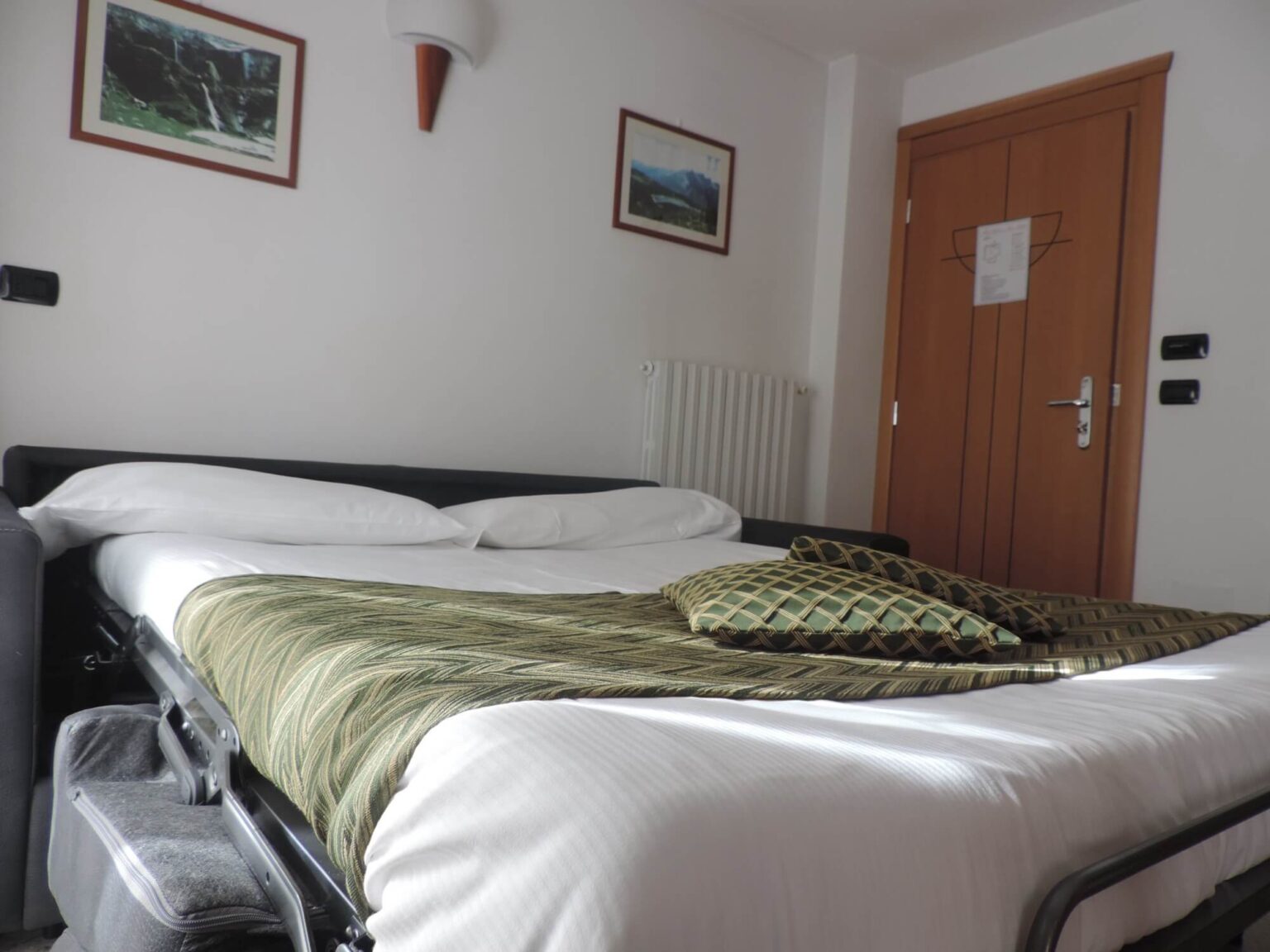 monolocale con letto matrimoniale in Valmalenco